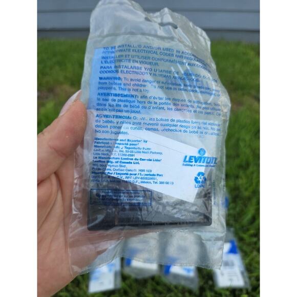 QTY 11 Leviton 42080-4WS QuickPort Wallplate with Id Window, Single Gang, 4-Port - Picture 14 of 16